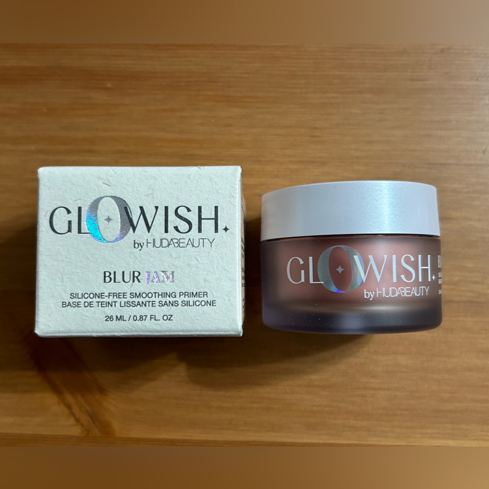 Huda Beauty GloWish Blur Jam Silicone-Free Smoothing Primer full size